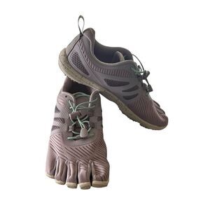 Peluva Barefoot Toe Shoes Women’s Strand ATR Size US 9 / EU 40.5 Cloud Grey / Iv